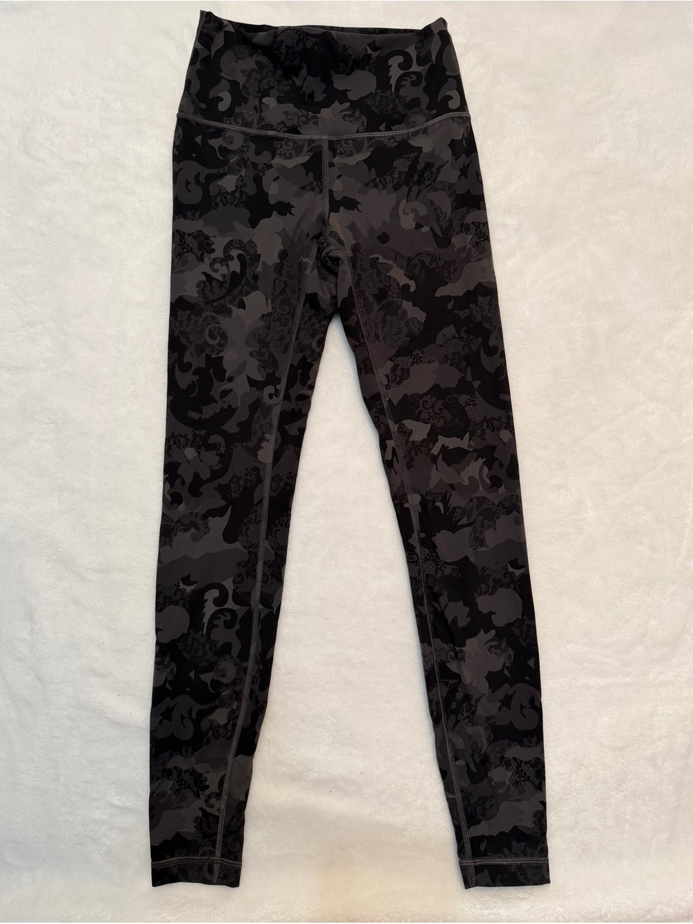 Lululemon Wunder Under High-Rise Tight 28" *Lace Camo - Size 6